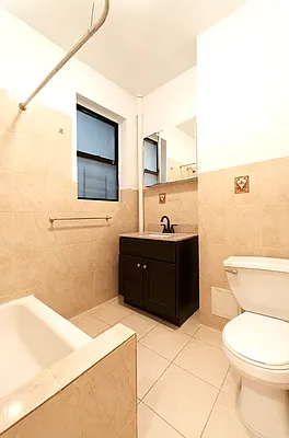 Rented by REAL New York | media 16