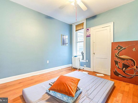 2nd image of 229 S Farragut St #B