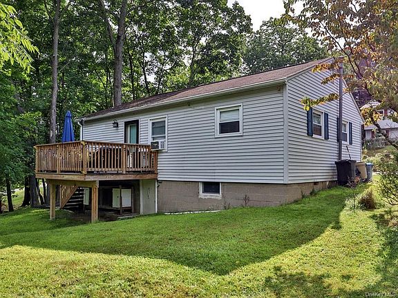 5th image of 7 Woodland Ave