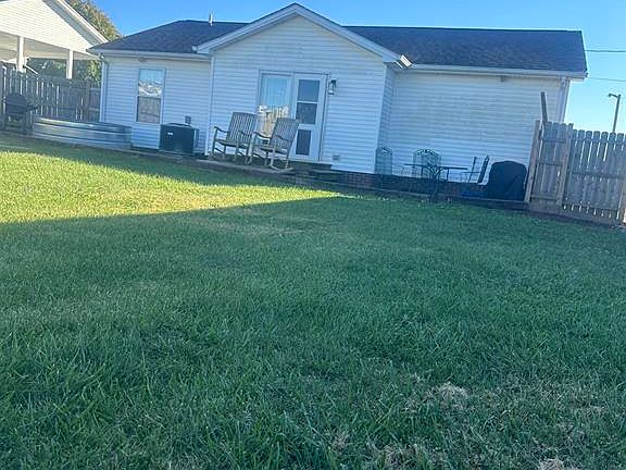 2nd image of 645 Bomar St