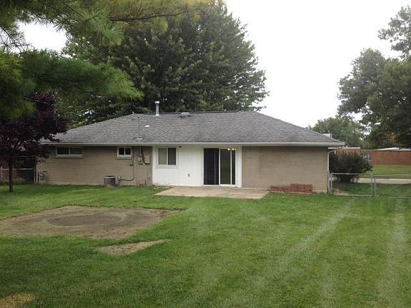 3rd image of 5656 Rosebury Dr