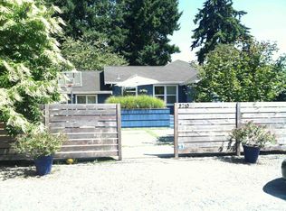 9710 48th Ave NE, Seattle, WA 98115