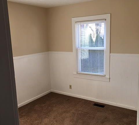 5th image of 2924 Cannons Ln