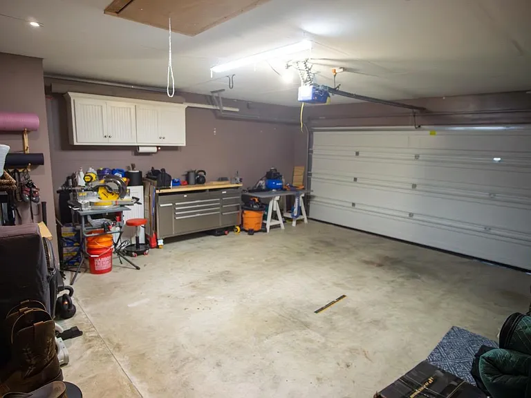 5209 English Glade Dr — Photo 19