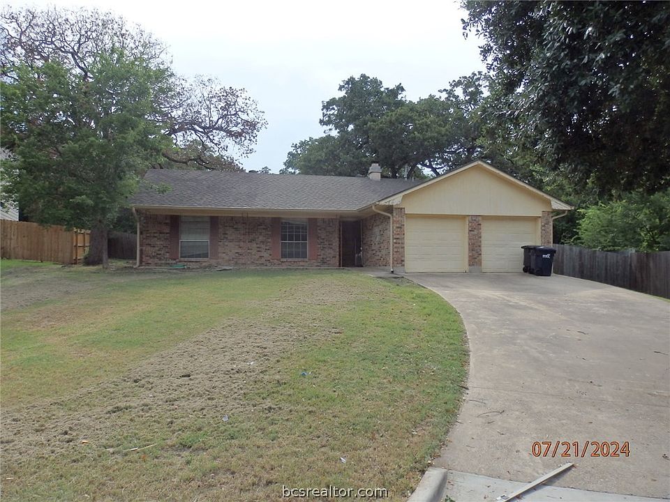 1st image of 1412 Magnolia Dr