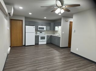 309 Carver St APT 2B, Winslow, IL 61089