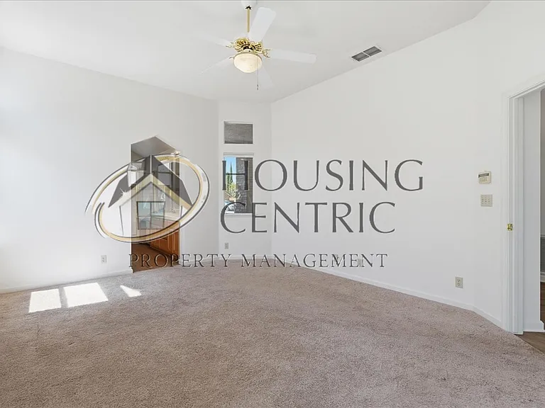 108 Pembury Way — Photo 22