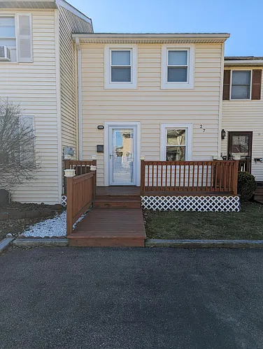27 Starr Ave Photo 1