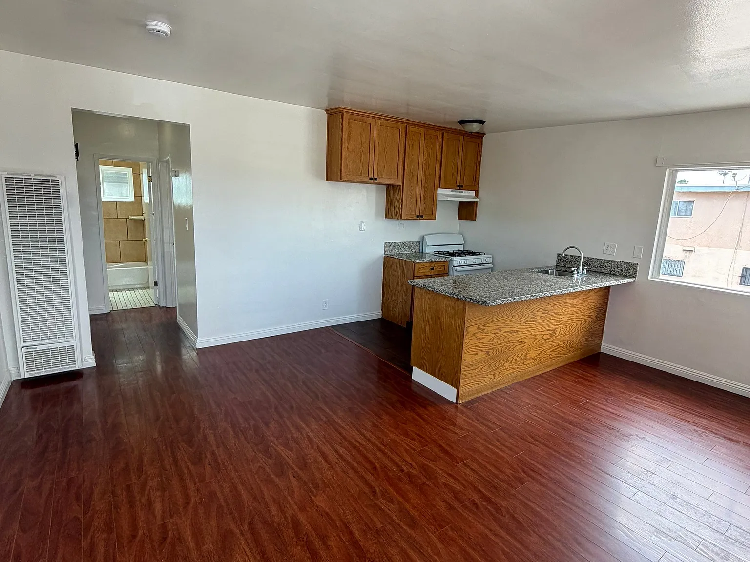 1 bed, $1,600 — Photo 3