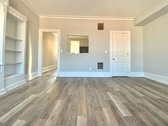 3rd image of 1712 Mount Vernon St #2A