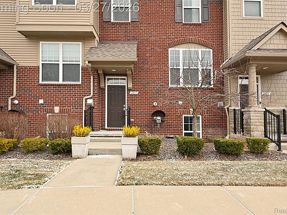 2nd image of 2817 Hartwick Dr