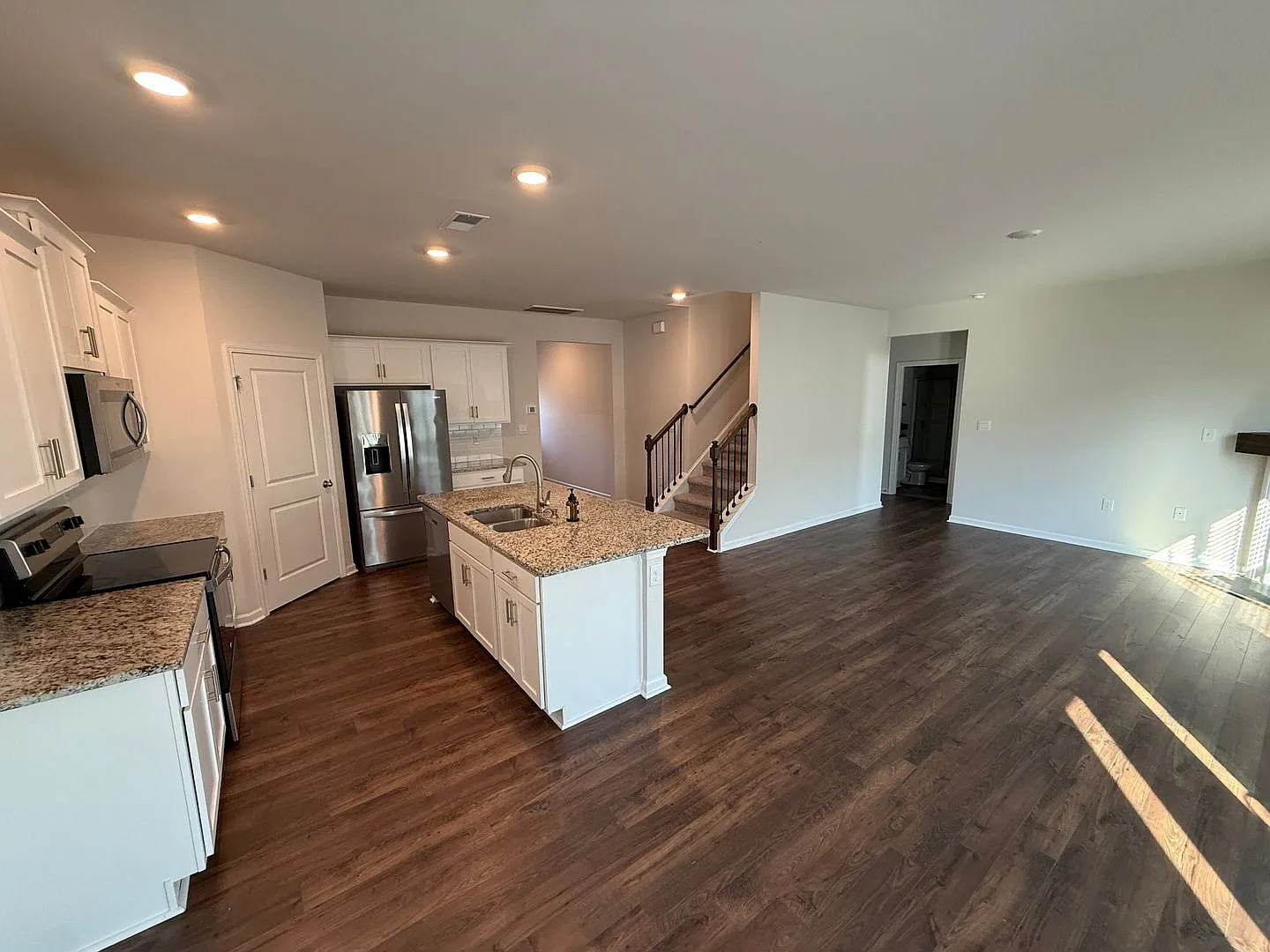 Beautiful Home in Locust! — Photo 4