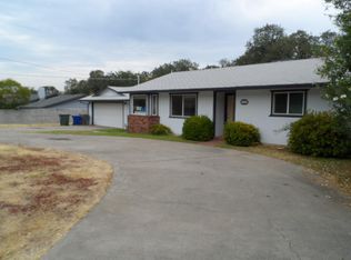 3525 Summit Dr, Redding, CA 96001