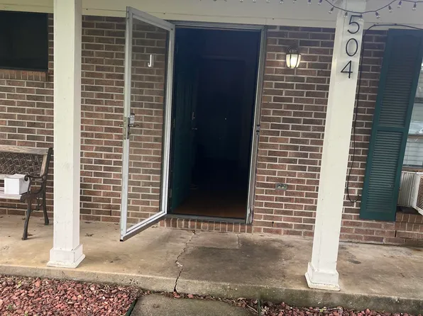 504 Hay Dr SW, Decatur, AL 35603