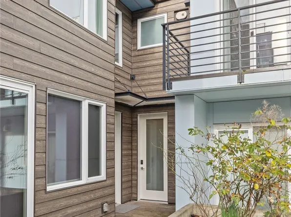 4329 Woodland Park Avenue N, Seattle, WA 98103