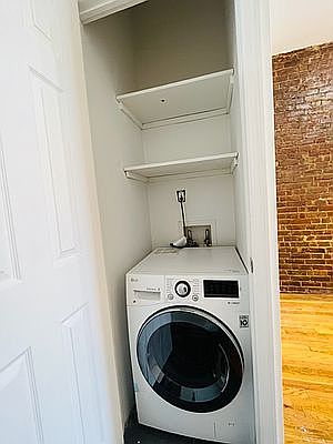 2nd image of 207 E 14th St APT 4A