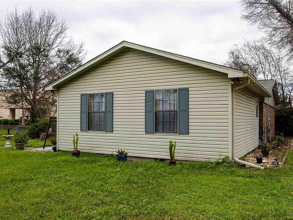 1st image of 9318 N Palafox St #A