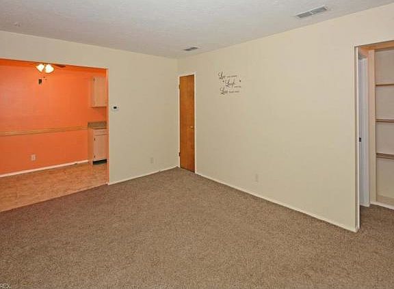 4th image of 606 Penfield Ave