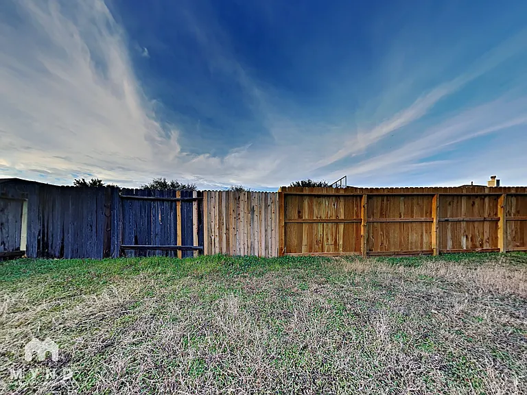 635 Ashlen Dr — Photo 19