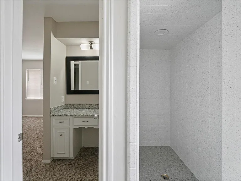 643 Ames St — Photo 25