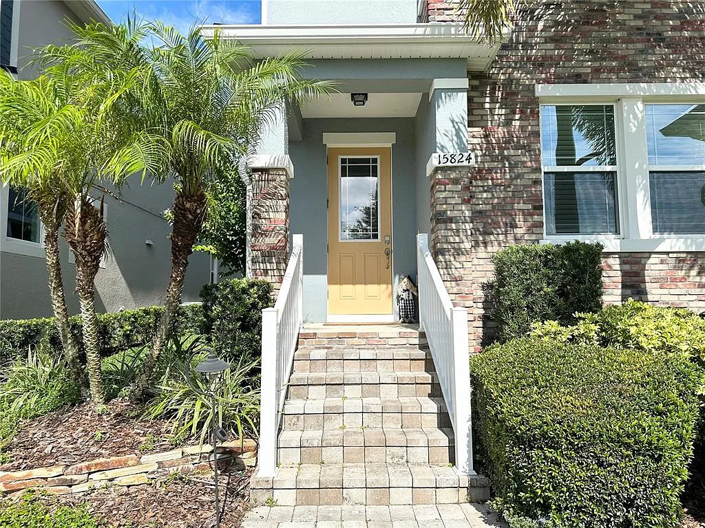 4 bed, 3.0 bath, 2052 sqft, $3,400 — Photo 2