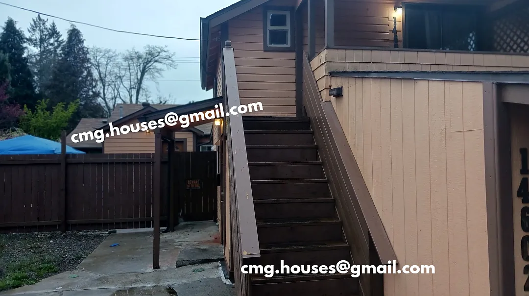14602 Portland Avenue Southwest, Unit B — Photo 2