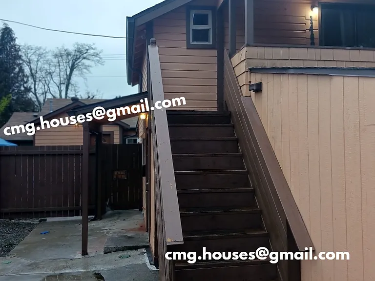 14602 Portland Ave SW #B — Photo 2