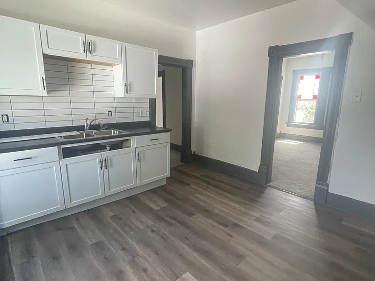 615 Market St — Photo 2