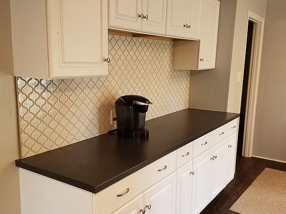 5th image of 5307 Larewood Dr