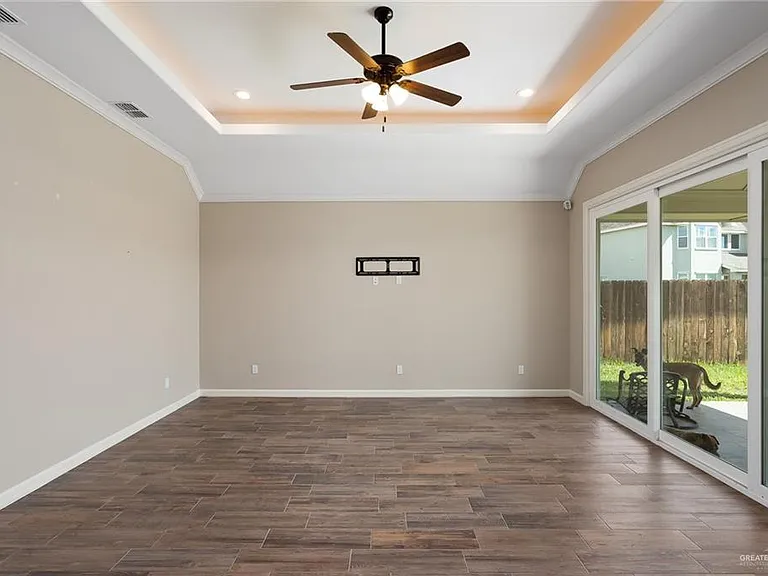4400 Caddo Ln — Photo 3