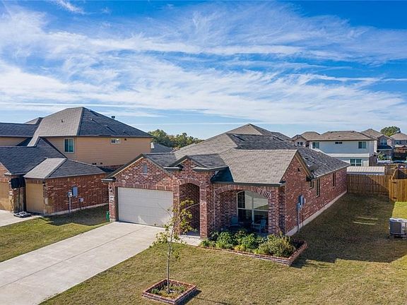 2nd image of 9416 Cold Springs Dr