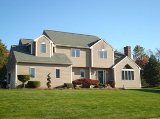 2 Pasture Ln, Danvers, MA 01923