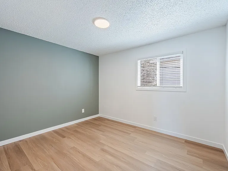1107 Westwood Ave — Photo 8