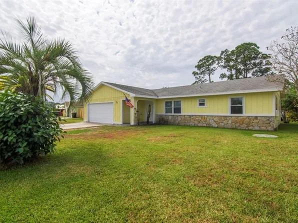 134 SE Whitmore Dr, Port Saint Lucie, FL 34984