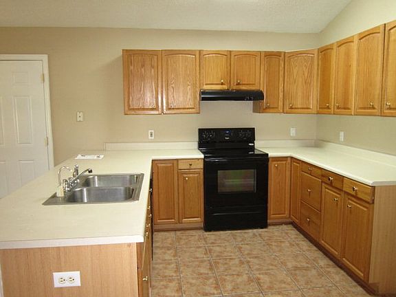4th image of 418 Brentwood Cir