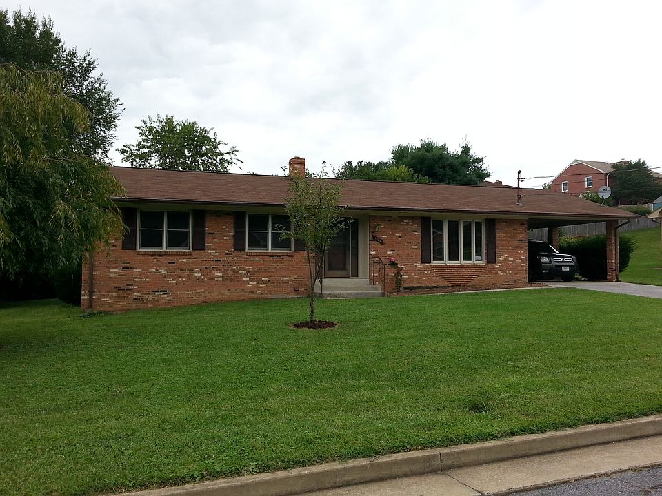 1st image of 1008 Horseshoe Dr