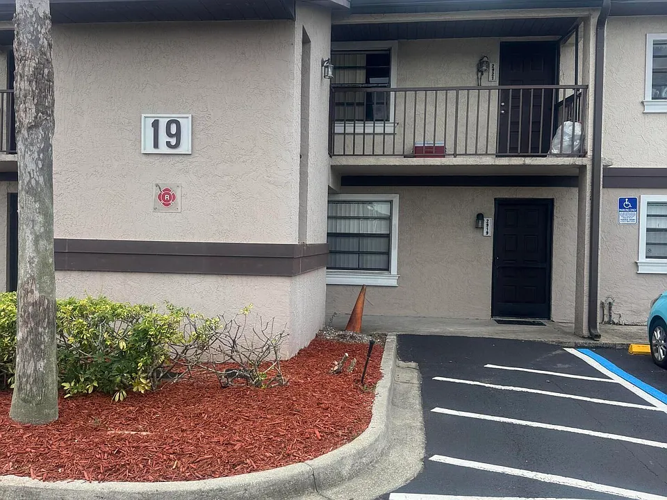 Regency Dr