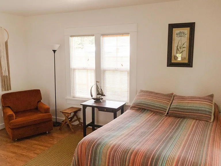 55 Howard Ave — Photo 15