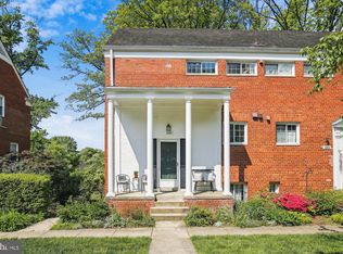 3202 Wellington Rd, Alexandria, VA 22302