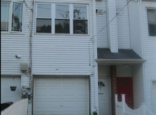 196 Vermont Ave, Staten Island, NY 10305