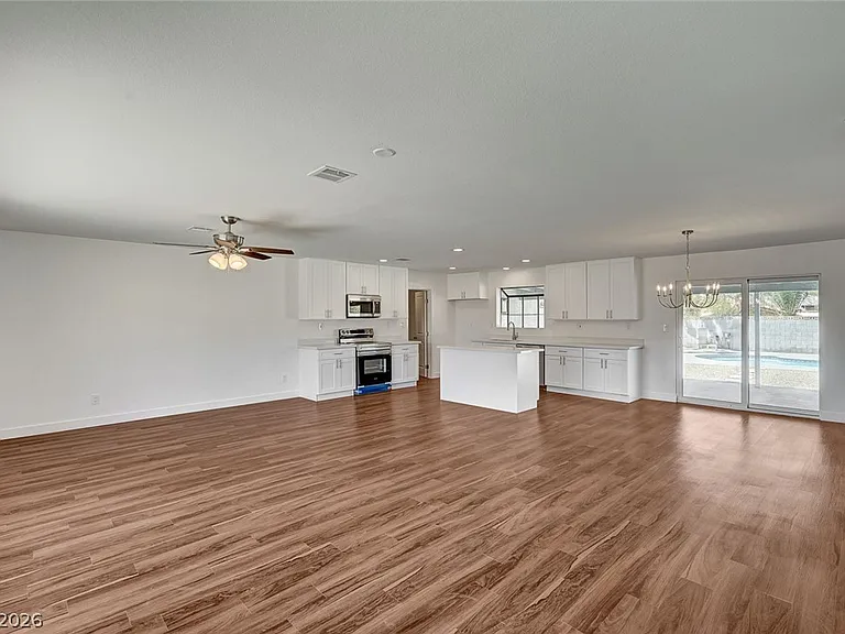 1580 Quarter Horse Dr — Photo 3