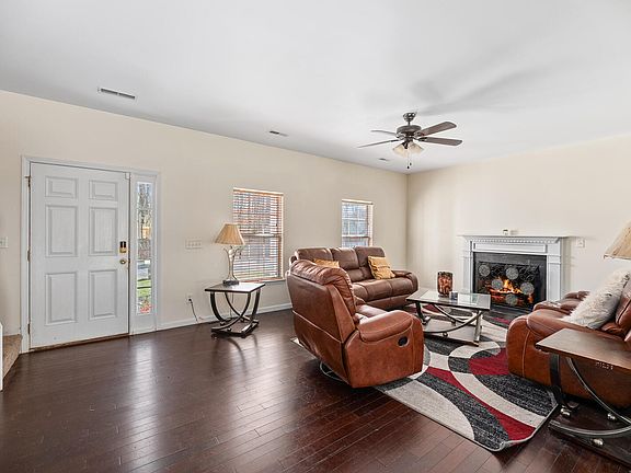 3rd image of 123 Highwoods Plantation Ave