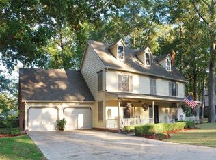 297 Cedar Dr, Columbus, MS 39705