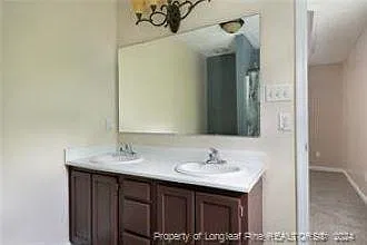 4 bed, 2.5 bath, 1743 sqft, $1,975 — Photo 2