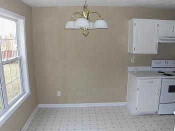 5th image of 4559 Atha Cir