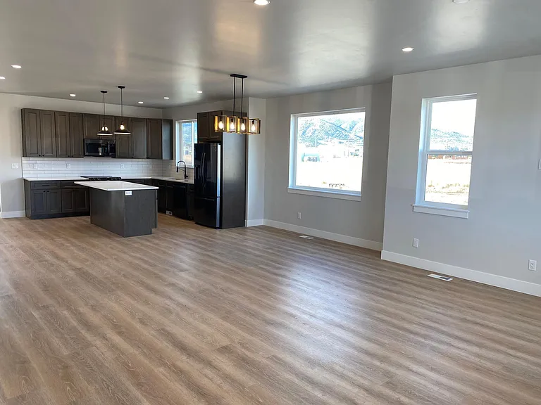 10717 Engelmann Ave — Photo 4