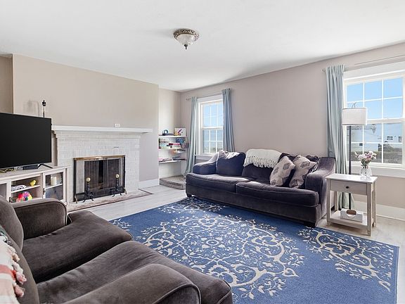 4th image of 224 Onondaga St