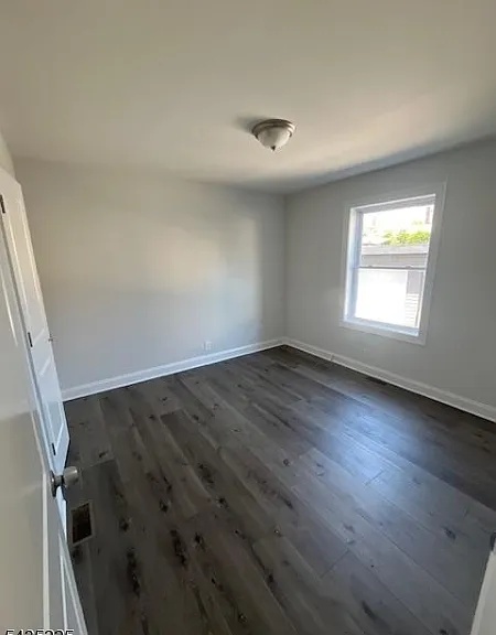 335 Henry St #3 — Photo 5