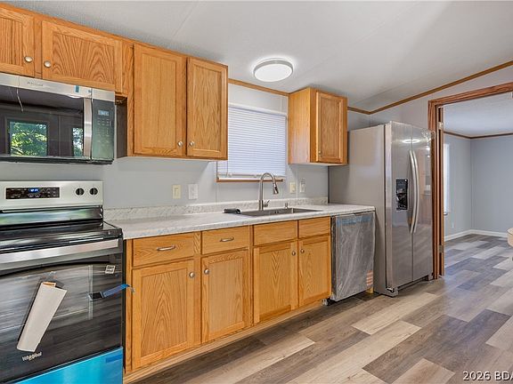 5th image of 13 Foothill Ct