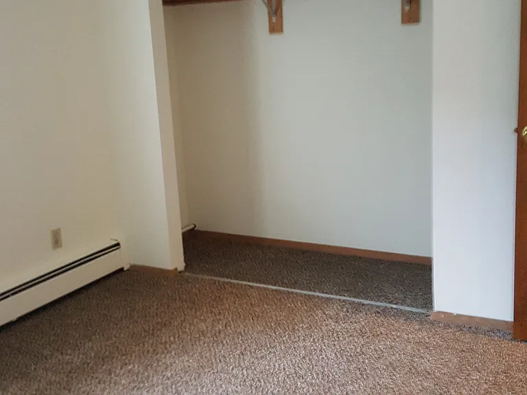 2505 N Frederick Ave — Photo 10